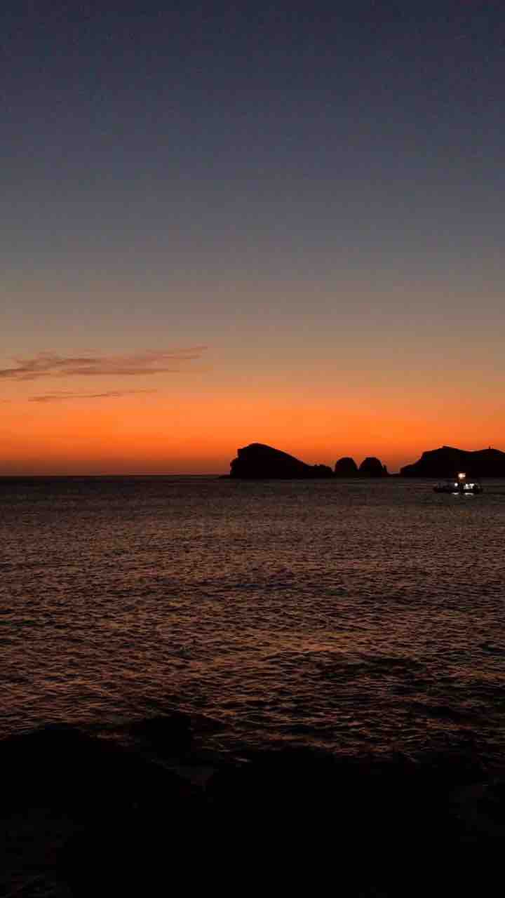 6:30pm in Jeju