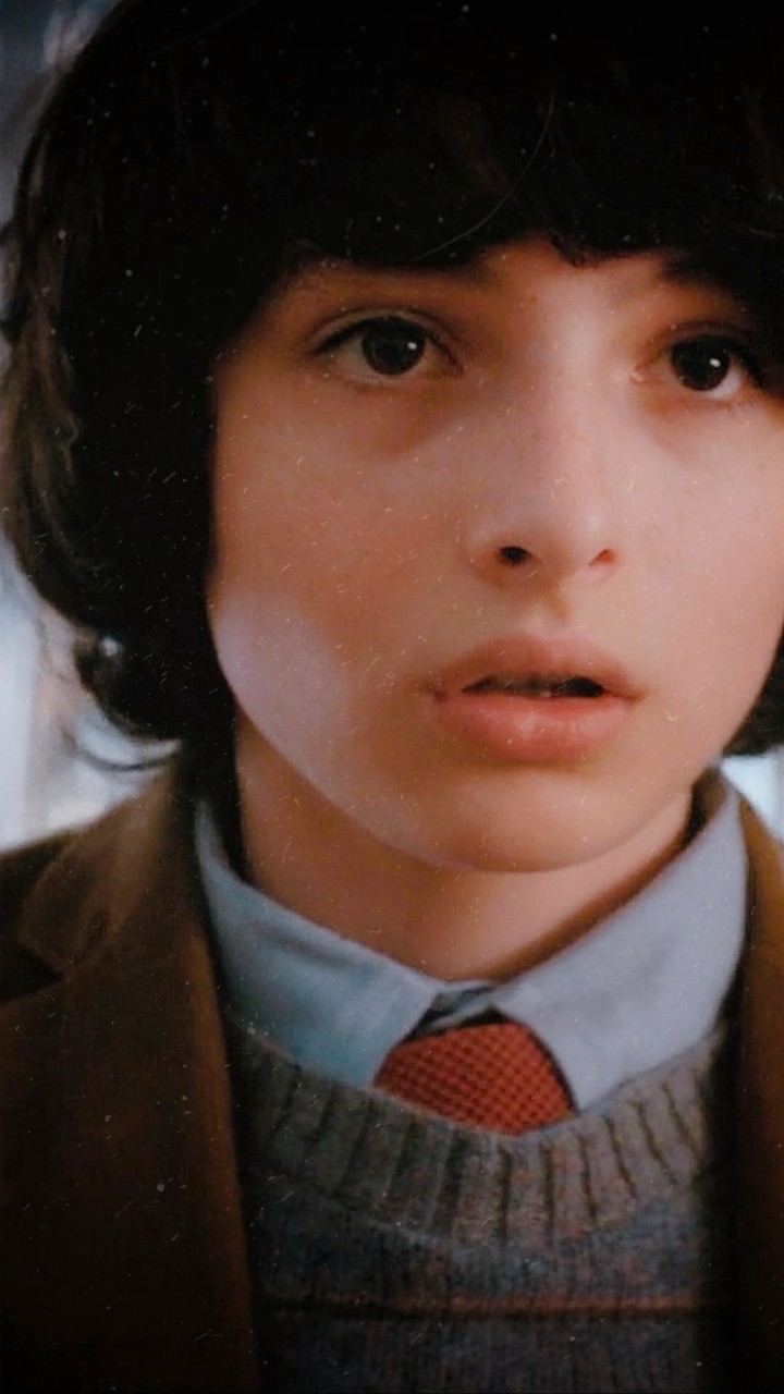 Heart-eyes Mike.