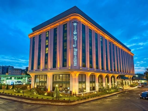 Business Hotel