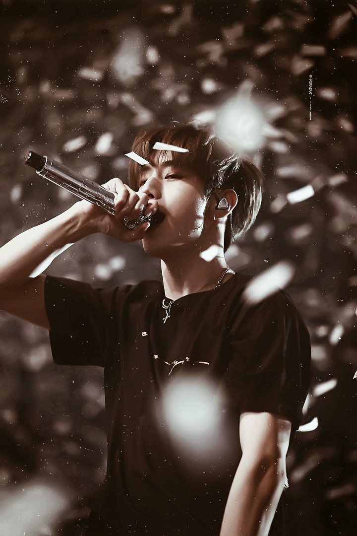 MARK TUAN