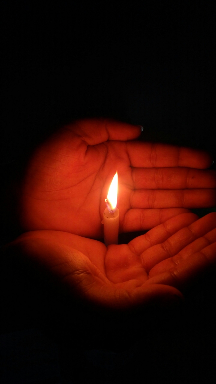 Like a Candle light..