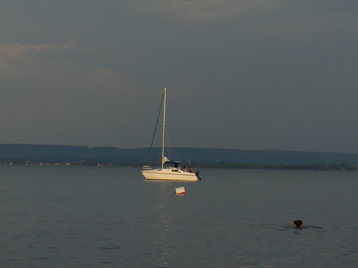Sailing boat