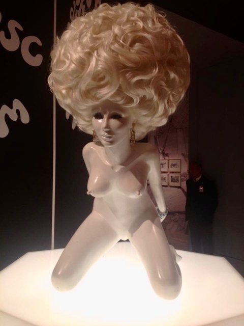 шпалери doll, chest