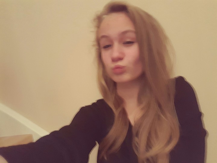 Wenn ein Mädchen Langeweile hat:)