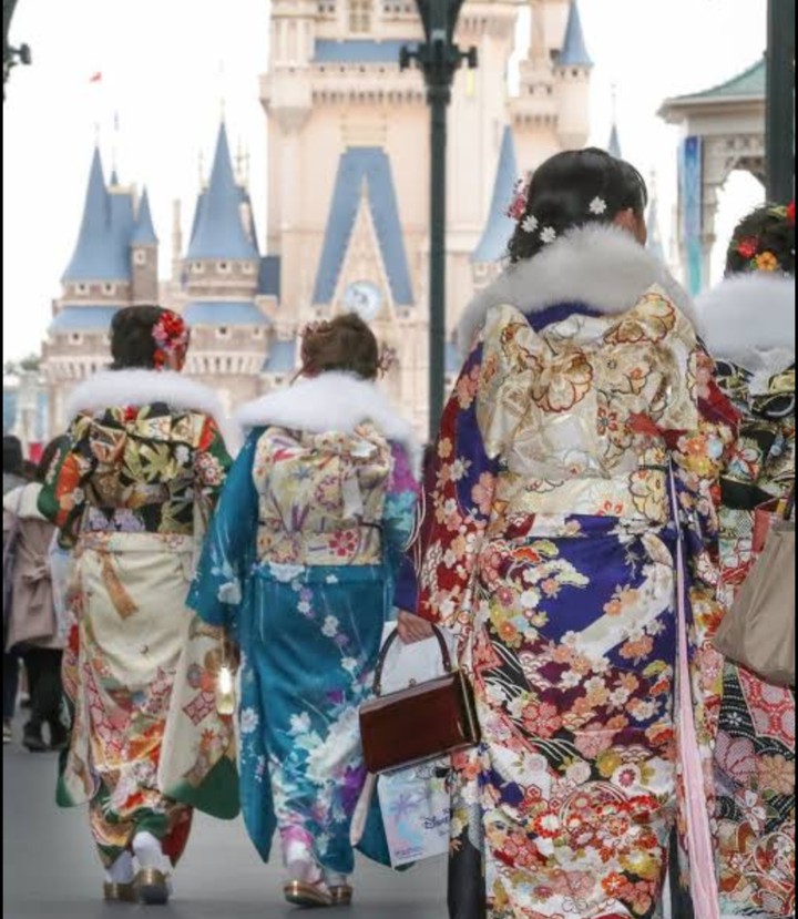 kimono-clad young women at Disneyland