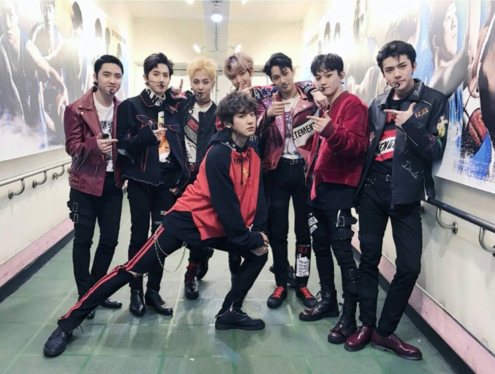 EXO 2017