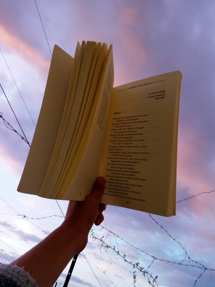 read under the sky