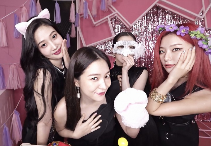 Red Velvet*