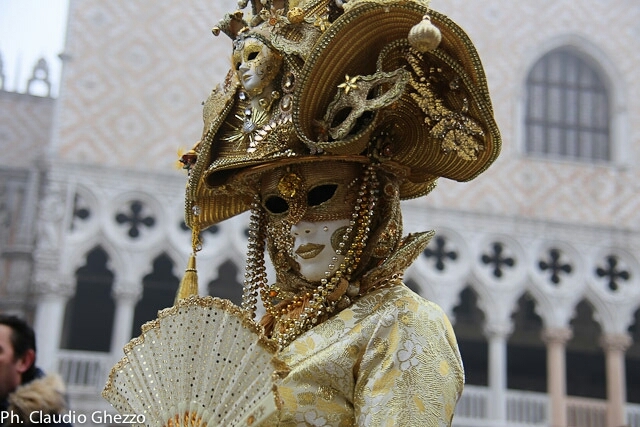 Golden mask
