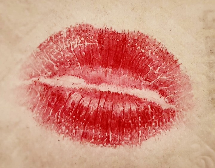 Red Kiss