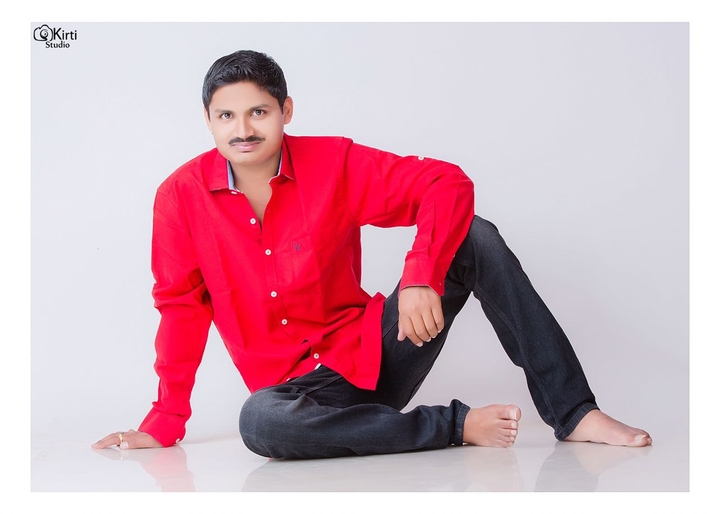 vishal hindole