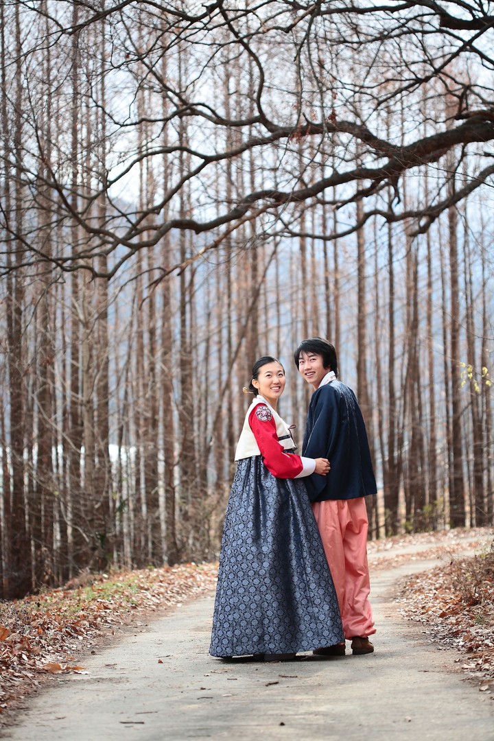 Couple in Korean Dress II