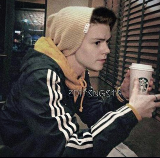 Tomas Sangster