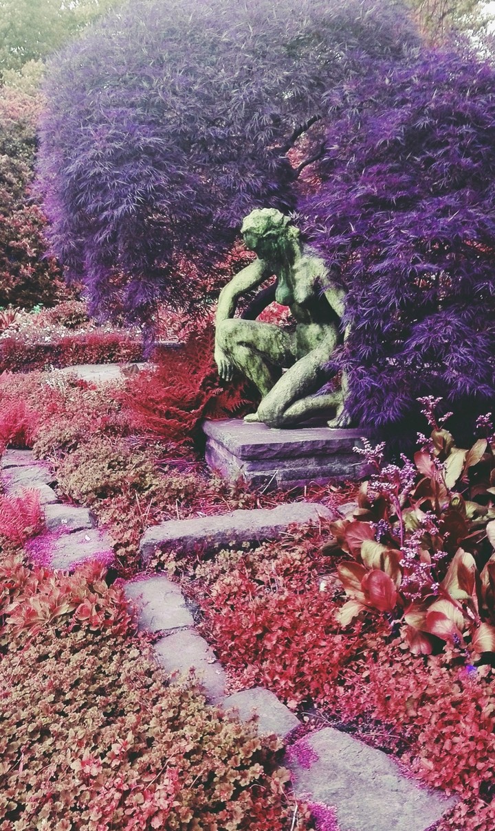 Naked stone