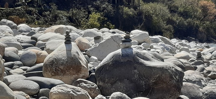 stones and art