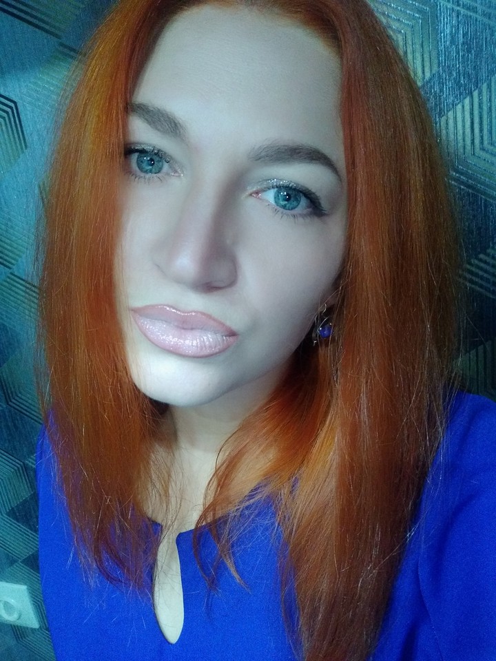 Свои губы