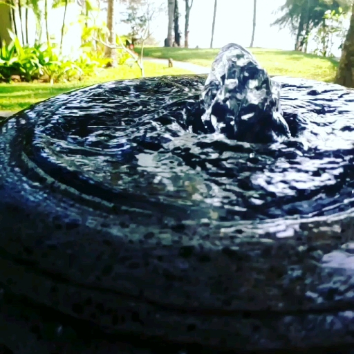 SLOWMO WATEE
