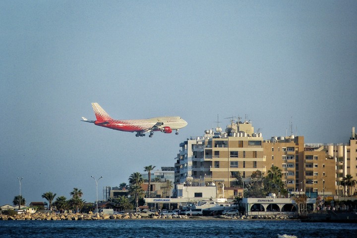 Landing plane