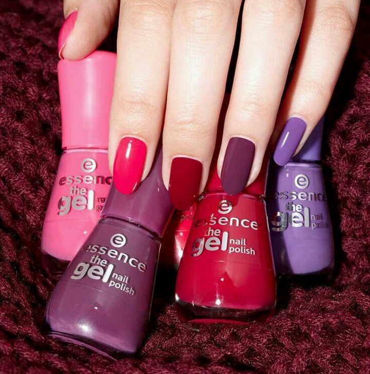 nails