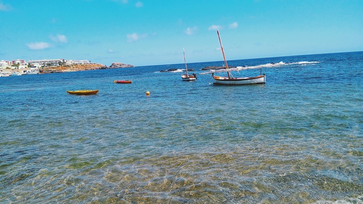 boat in the paradise