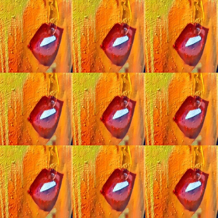Twin mirror app use on graffiti work
