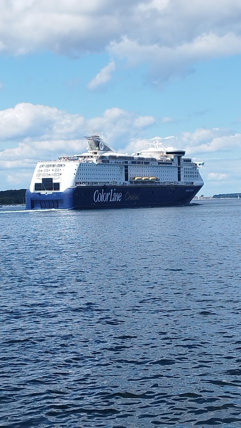 Fähreschiff