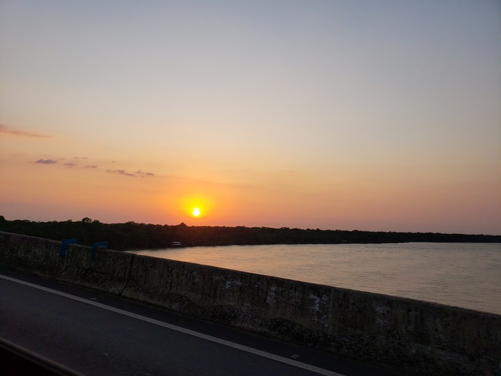 Fim de tarde no Rio Acará
