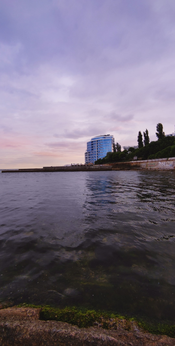 море