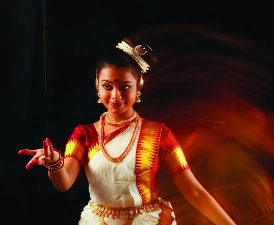 mohiniyattam