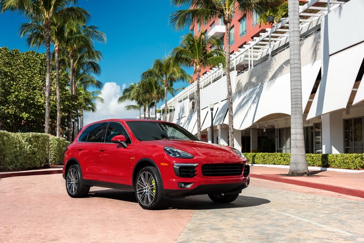 Porsche Cayenne Porsche Red