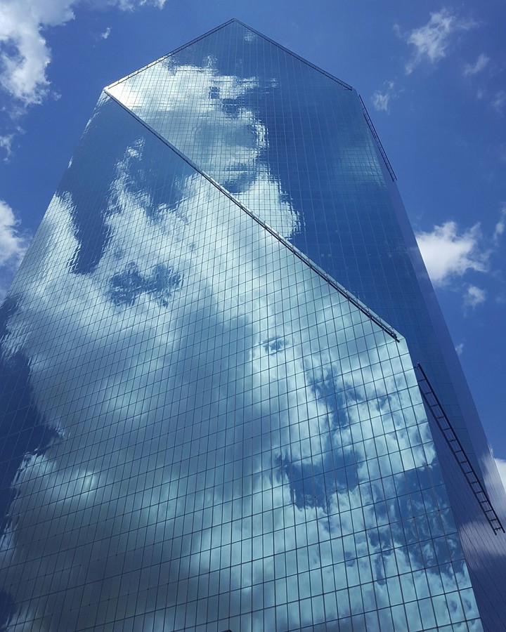 fountain Place Tower dallas