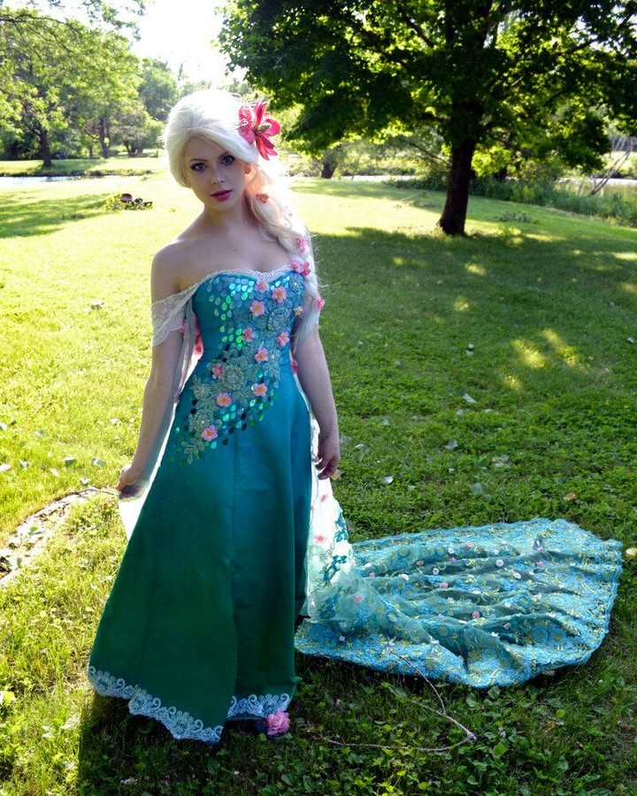 Queen Elsa  Frozen Fever