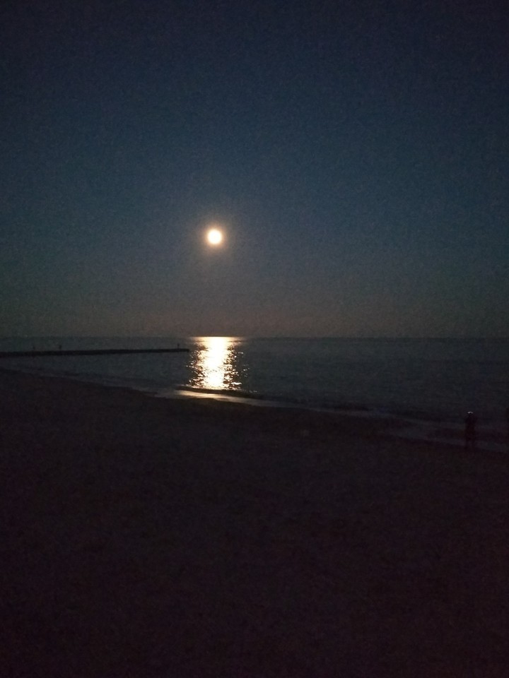 Море