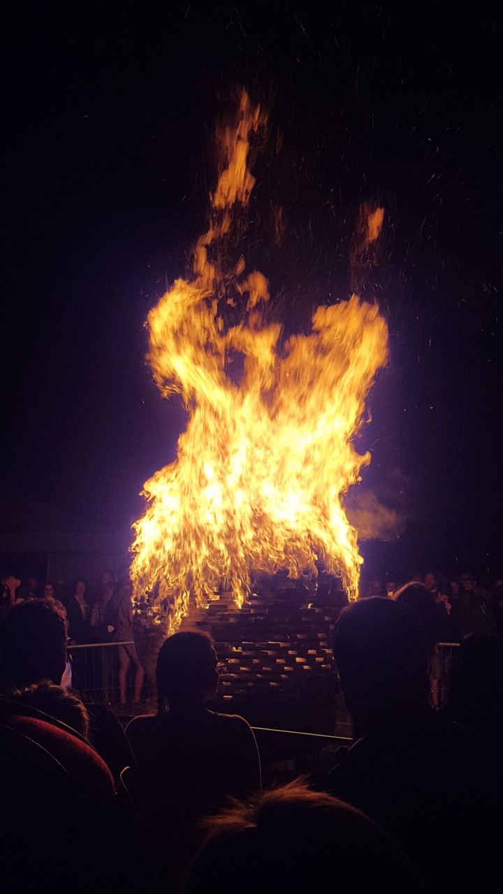 Sonnenwendfeuer zum Dresdner Elbhangfest