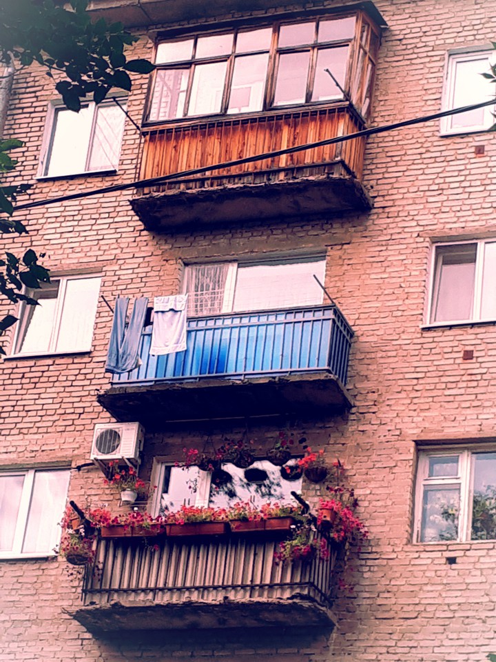 balcony