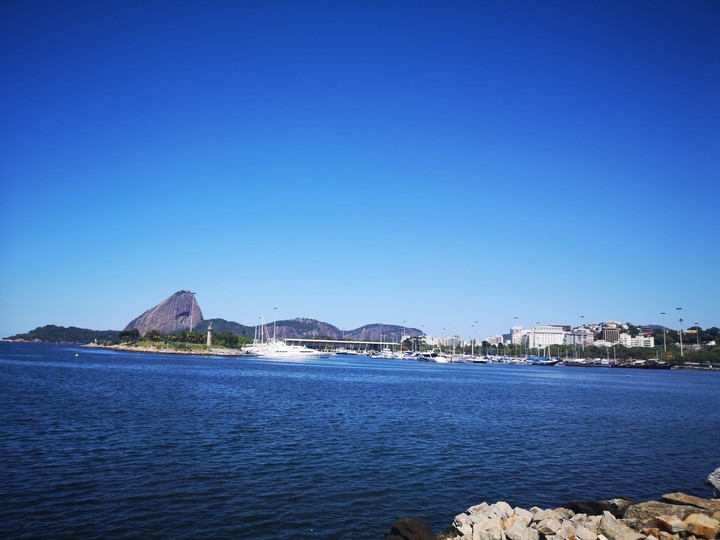 RJ