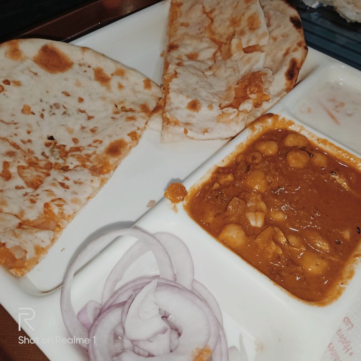 chole kulcha