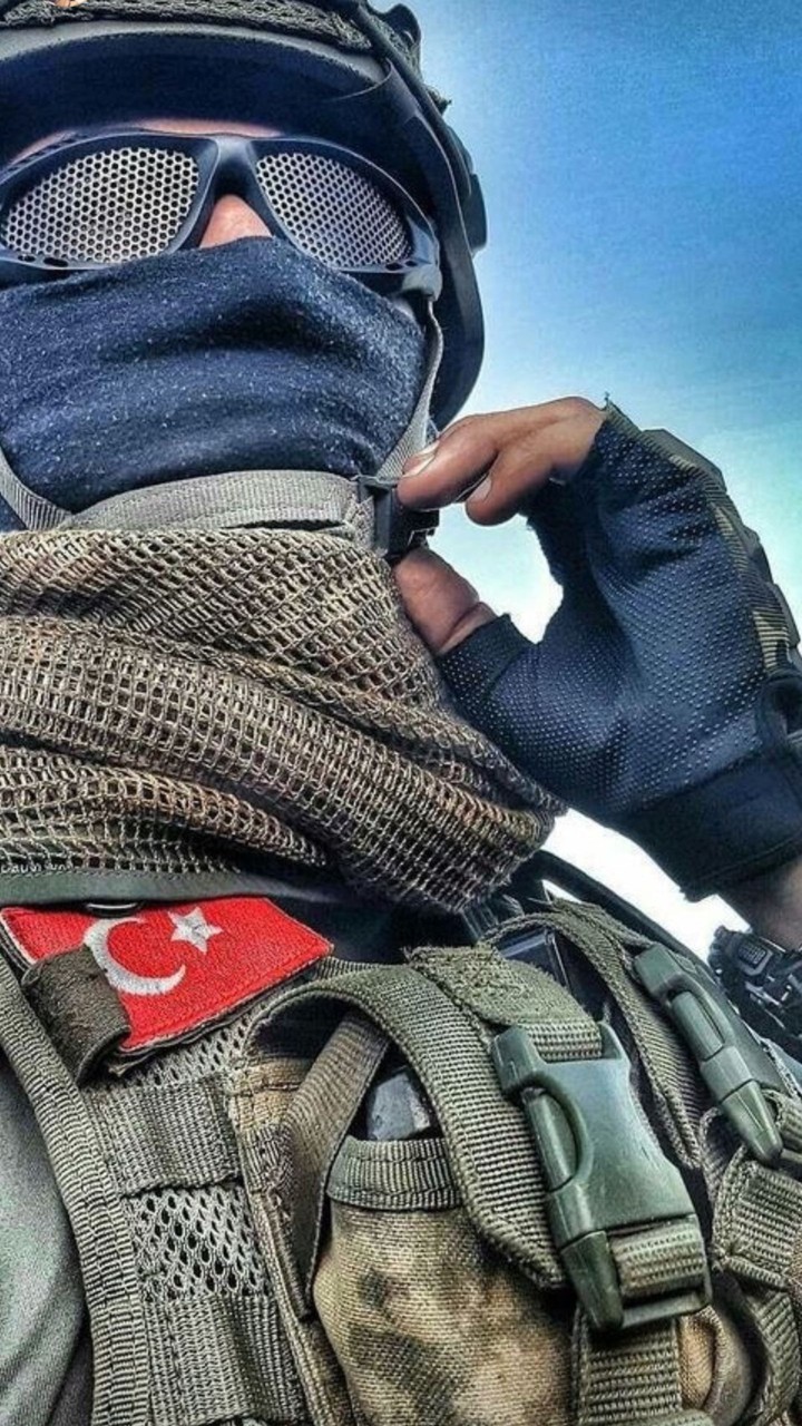 TÜRK ASKERİ