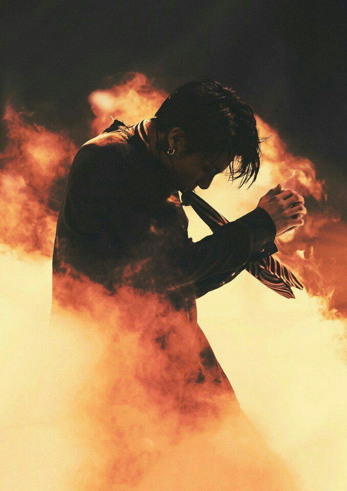 Jungkook and fire❤❤