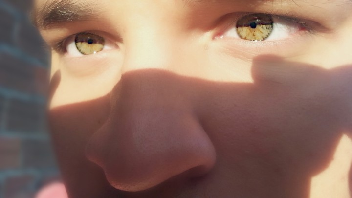Olhos verdes~