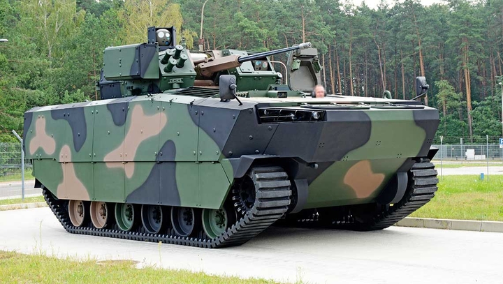 aaa