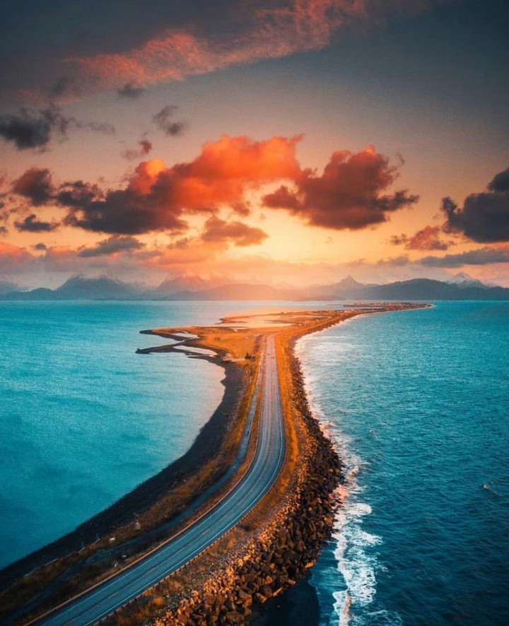 GOOD MORNING EVERYONE