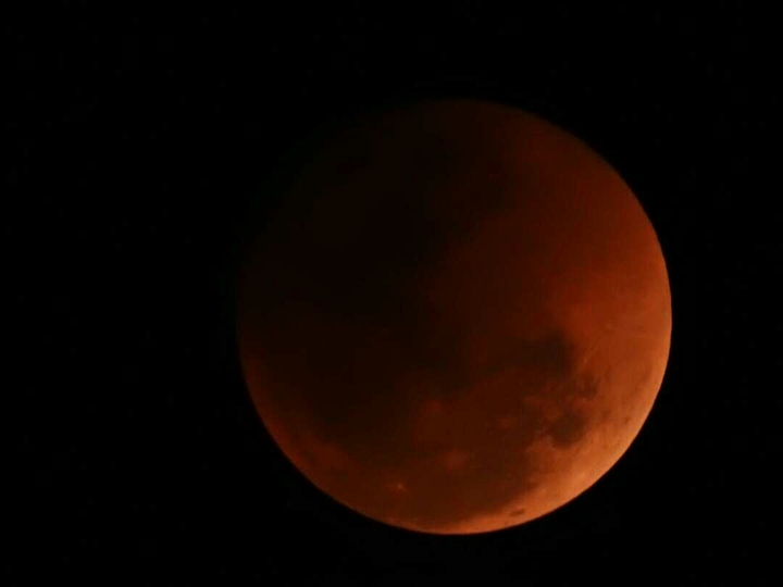 red moon