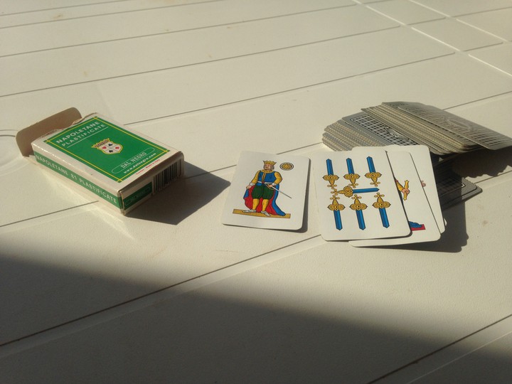 playing solitario