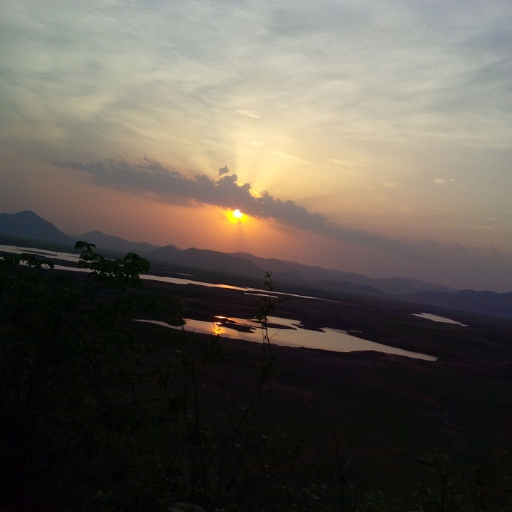 sun set^••^