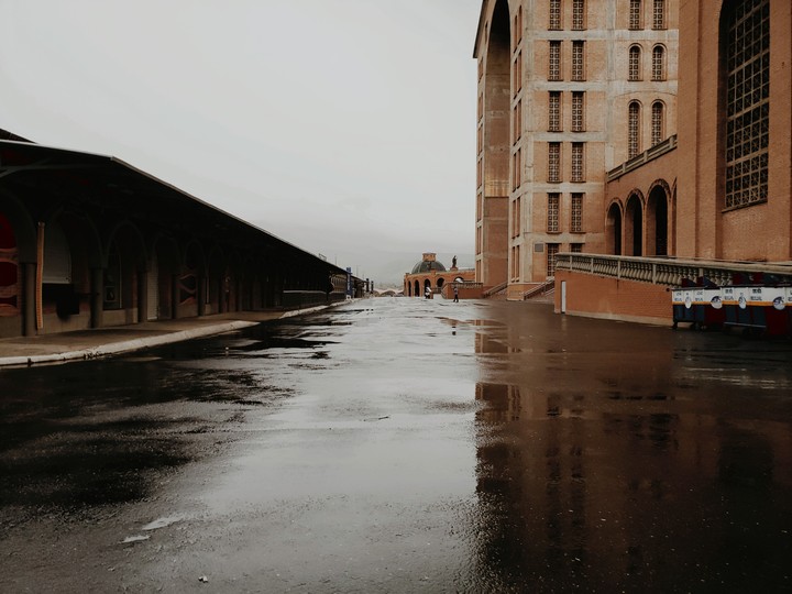 Wet Street