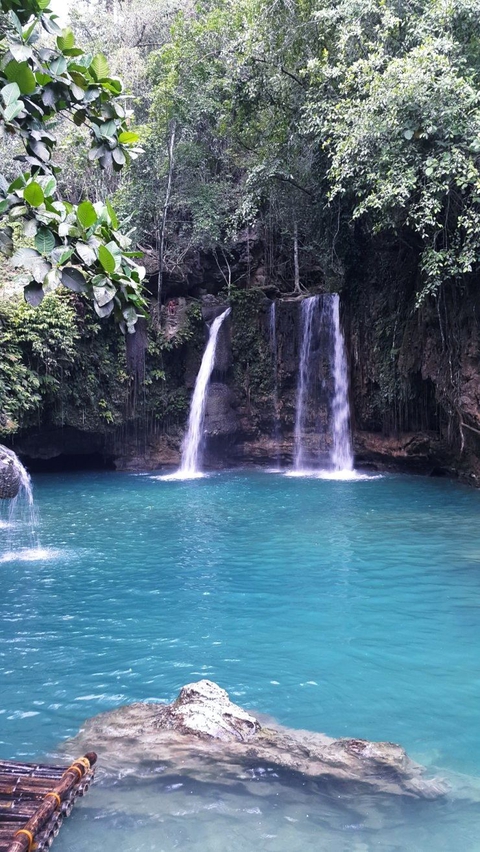 Kawasan Falls