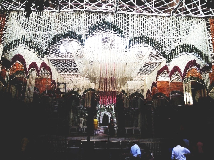 pream mandir ? radhe radhe