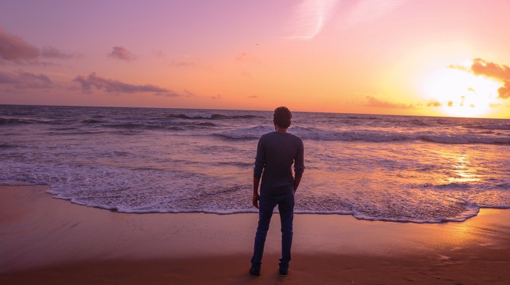 alon boy sea beach
