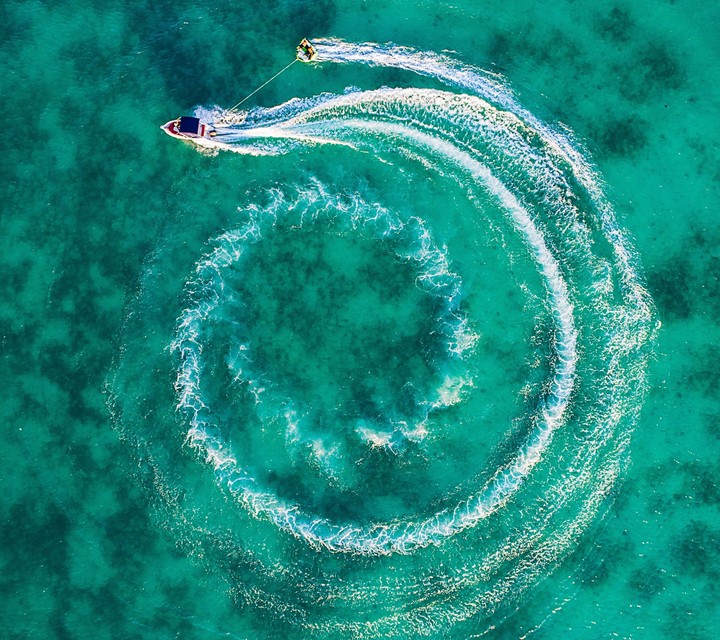 Море